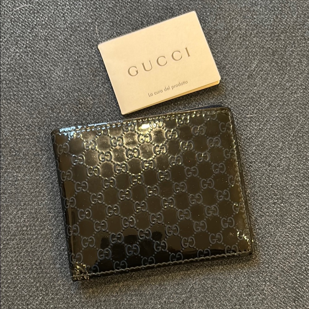 Gucci Shiny Navy Blue Logo Wallet